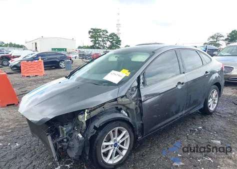 2018 Ford Focus Se z USA, uszkodzony, nr VIN 1FADP3F27JL318890